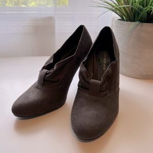Ann Marino 1930’s style heels